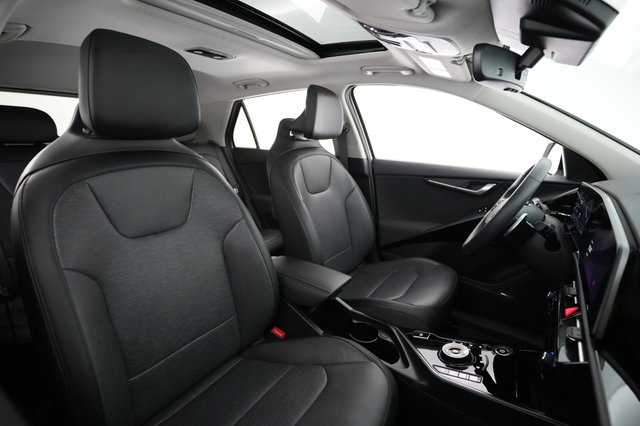 2023 Kia Niro EV — photo 18 of 22