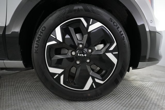 2023 Kia Niro EV — photo 7 of 22