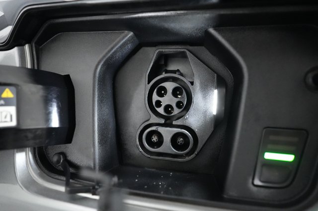 2023 Kia Niro EV — photo 8 of 22