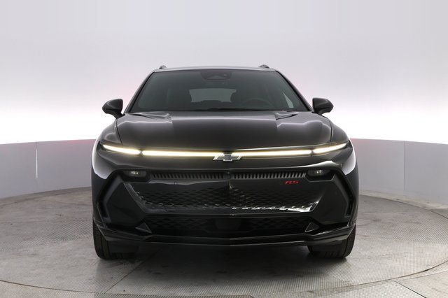 2024 Chevrolet Equinox EV — photo 9 of 20