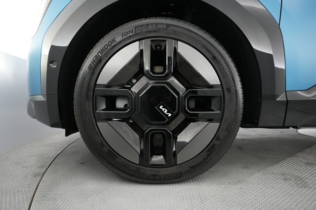 2024 Kia EV9 — photo 7 of 23