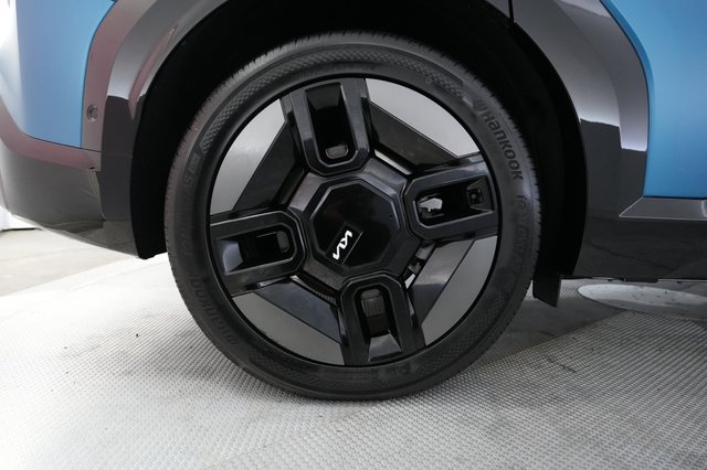 2024 Kia EV9 — photo 16 of 23