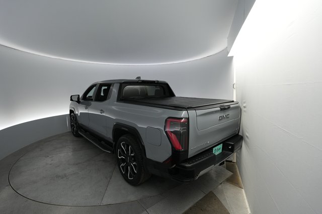 2024 GMC Sierra EV — photo 2 of 15