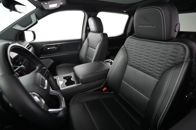 2024 GMC Sierra EV — photo 3 of 15