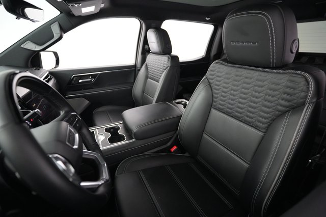 2024 GMC Sierra EV — photo 3 of 15