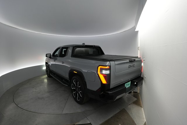 2024 GMC Sierra EV — photo 6 of 15
