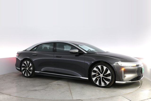 2022 Lucid Air — photo 11 of 22