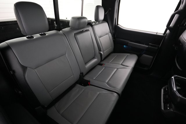 2022 Ford F-150 Lightning — photo 4 of 16