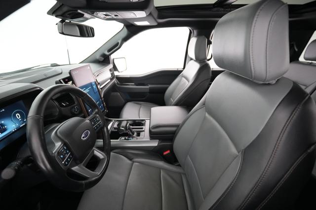 2022 Ford F-150 Lightning — photo 3 of 16