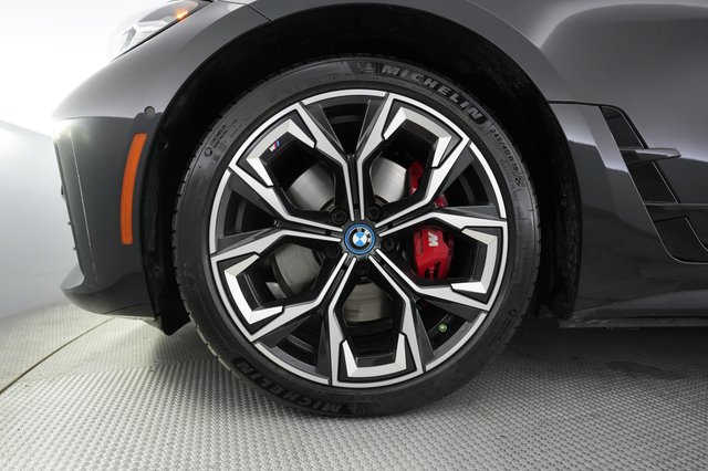 2023 BMW i4 — photo 16 of 20