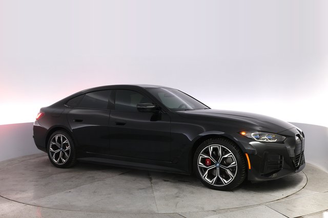2023 BMW i4 — photo 11 of 20