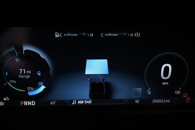 2023 Ford F-150 Lightning — photo 5 of 16