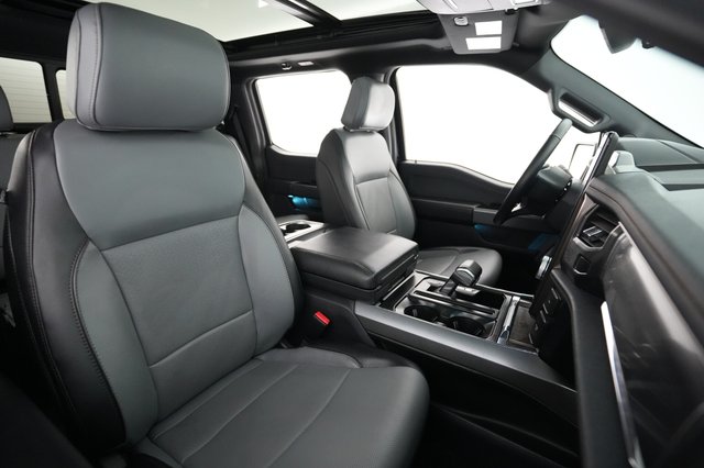 2023 Ford F-150 Lightning — photo 13 of 16