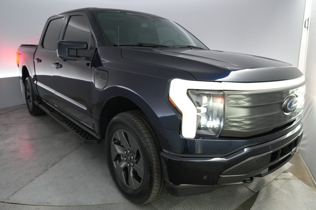 2023 Ford F-150 Lightning — VIN 1FTVW1EV4PWG28181