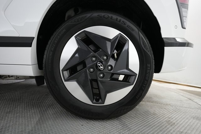 2024 Hyundai Kona Electric — photo 16 of 21