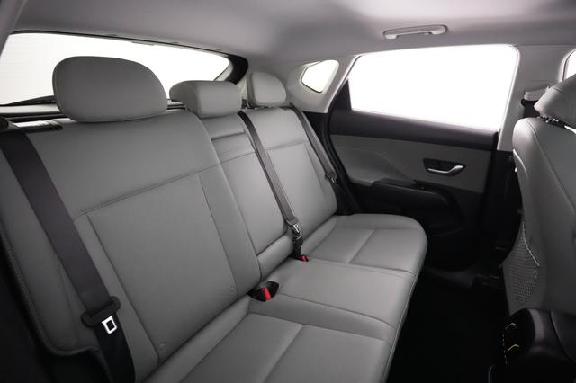 2024 Hyundai Kona Electric — photo 4 of 21