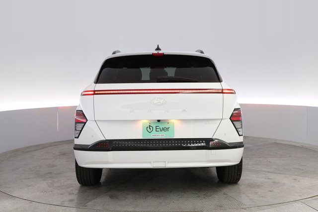 2024 Hyundai Kona Electric — photo 12 of 21