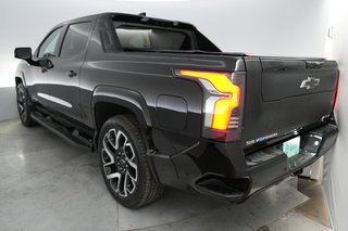 2024 Chevrolet Silverado EV — photo 2 of 16