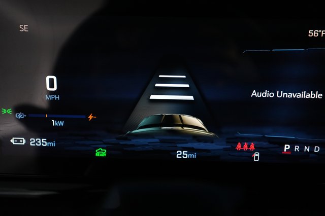 2024 Chevrolet Silverado EV — photo 5 of 16
