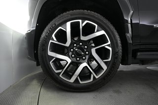 2024 Chevrolet Silverado EV — photo 7 of 16