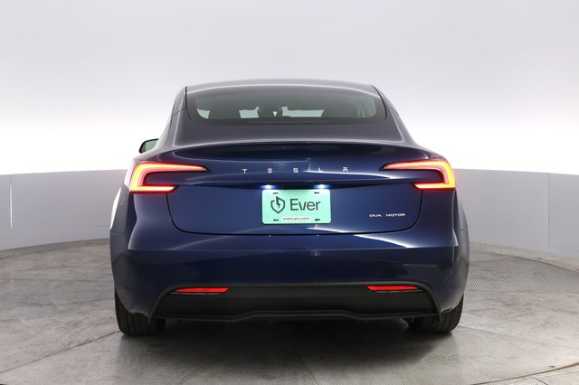 2024 Tesla Model 3 — photo 12 of 20