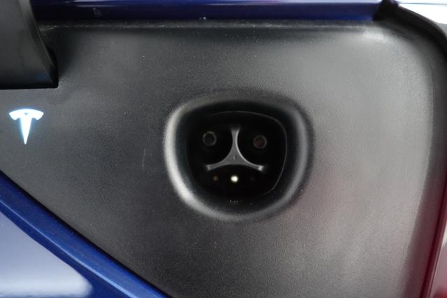 2024 Tesla Model 3 — photo 8 of 20