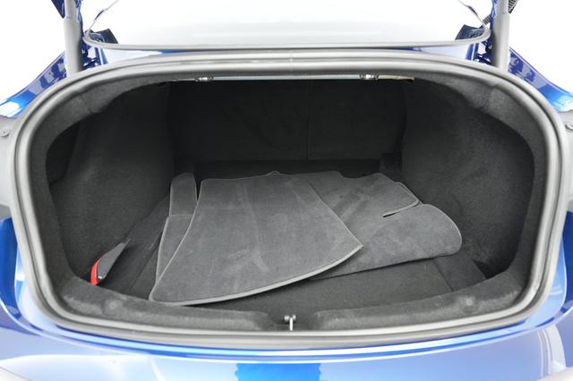 2024 Tesla Model 3 — photo 6 of 20