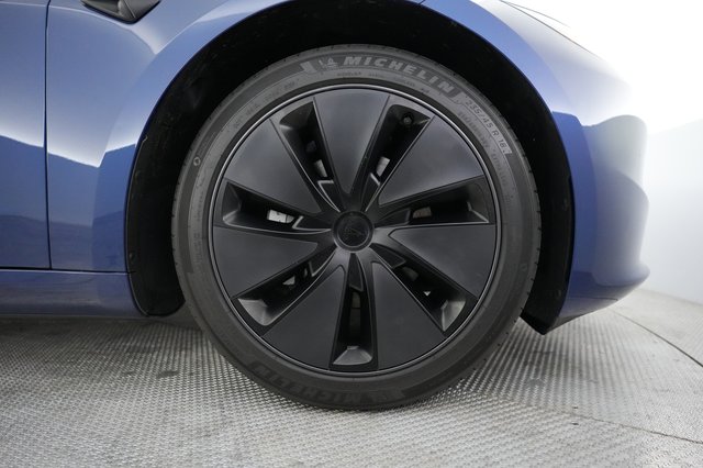2024 Tesla Model 3 — photo 17 of 20