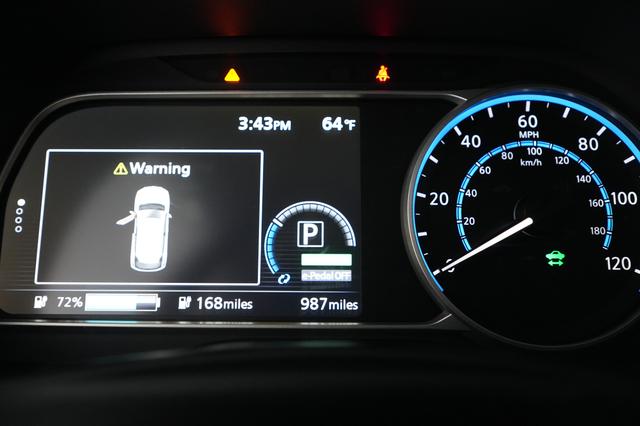 2024 Nissan LEAF — photo 5 of 20