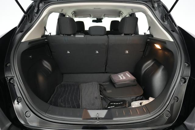 2024 Nissan LEAF — photo 6 of 20
