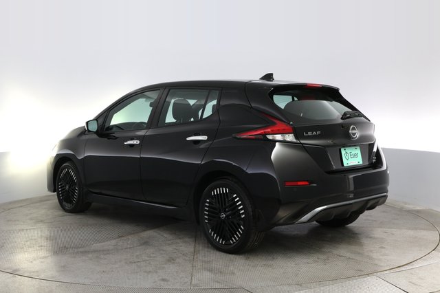 2024 Nissan LEAF — photo 13 of 20