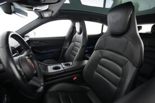 2022 Porsche Taycan — photo 3 of 22