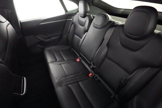 2023 Tesla Model S — photo 18 of 21
