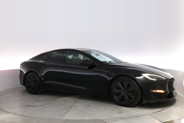 2023 Tesla Model S — photo 11 of 21