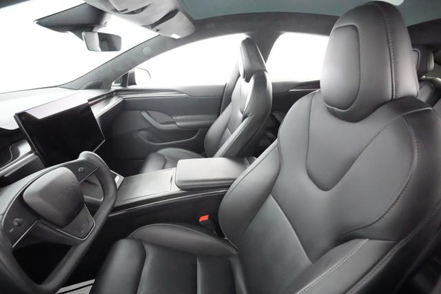 2023 Tesla Model S — photo 3 of 21