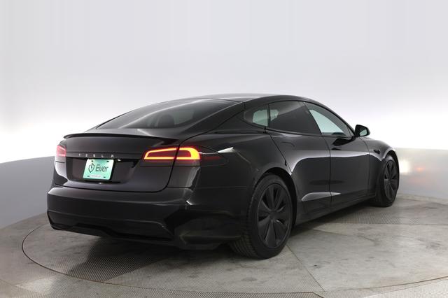 2023 Tesla Model S — photo 2 of 21
