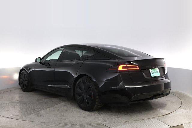 2023 Tesla Model S — photo 13 of 21