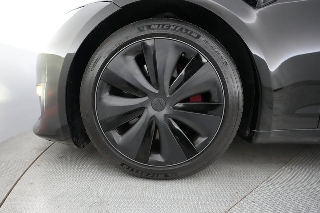2023 Tesla Model S — photo 15 of 21