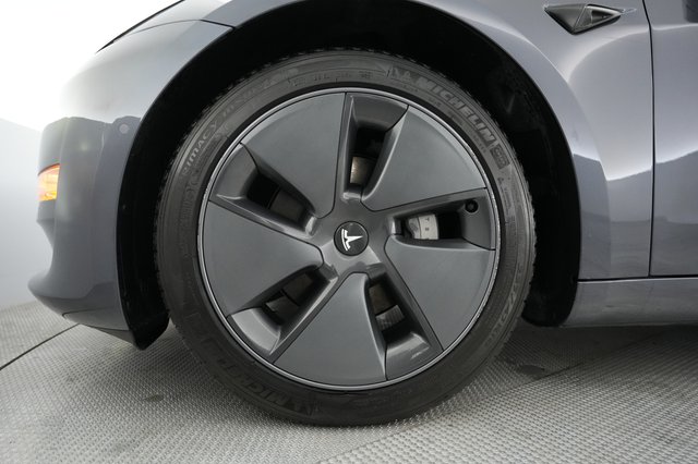 2022 Tesla Model 3 — photo 15 of 21