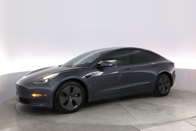 2022 Tesla Model 3 — photo 14 of 21