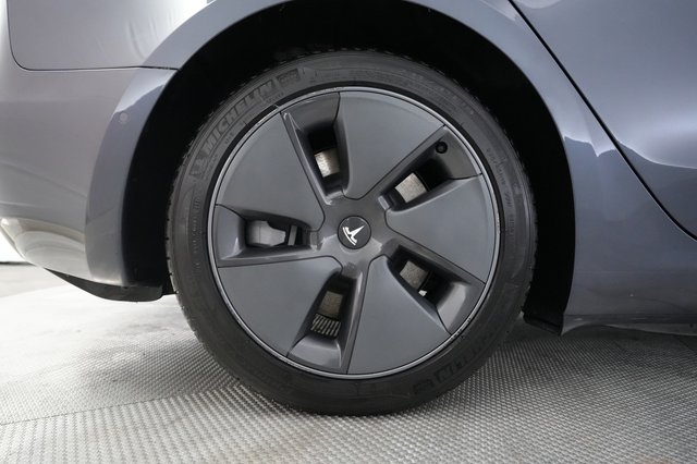 2022 Tesla Model 3 — photo 17 of 21