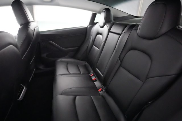 2022 Tesla Model 3 — photo 19 of 21