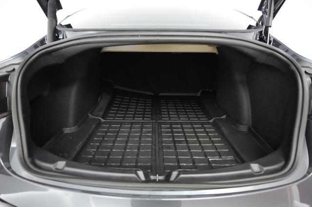 2022 Tesla Model 3 — photo 6 of 21