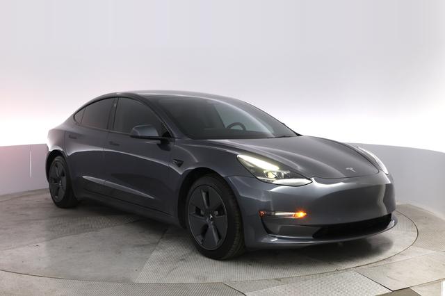 2022 Tesla Model 3 — photo 10 of 21