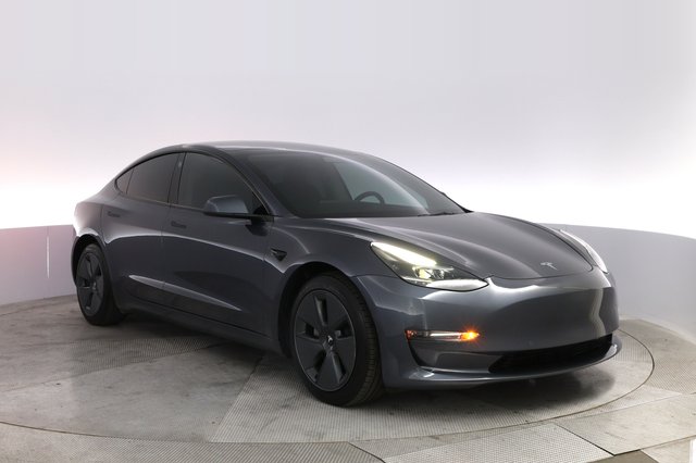 2022 Tesla Model 3 — photo 10 of 21