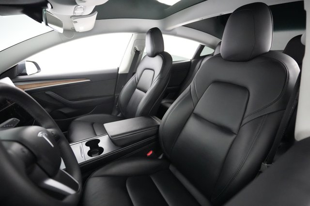 2022 Tesla Model 3 — photo 3 of 21