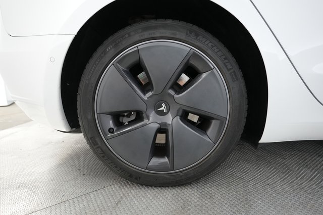 2022 Tesla Model 3 — photo 16 of 22