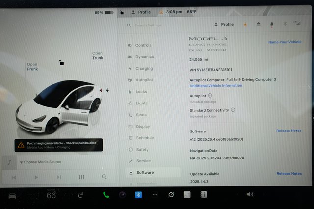 2022 Tesla Model 3 — photo 5 of 22
