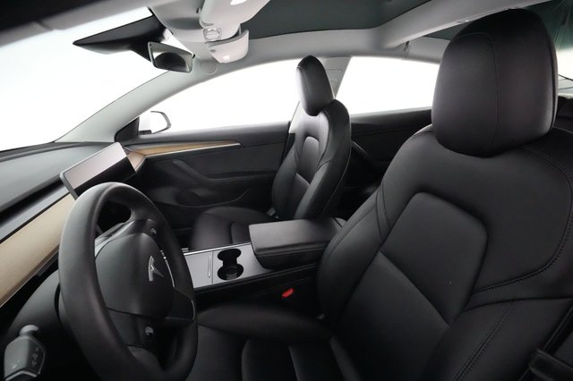 2022 Tesla Model 3 — photo 3 of 22