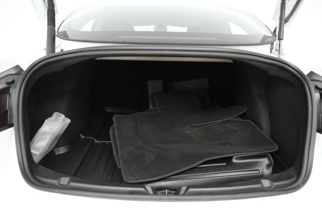 2022 Tesla Model 3 — photo 6 of 22